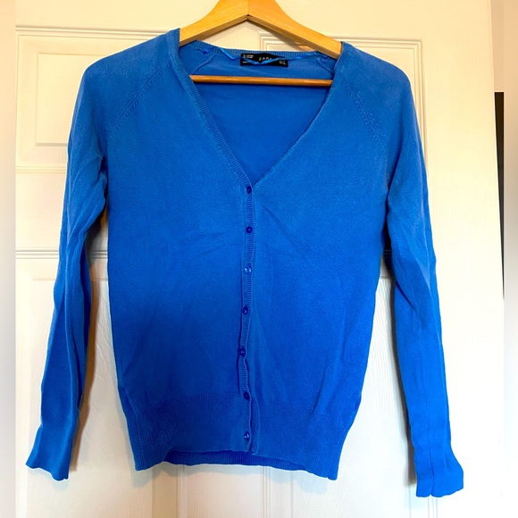 Zara V Neck Cardigan - Small - Picture 1 of 7
